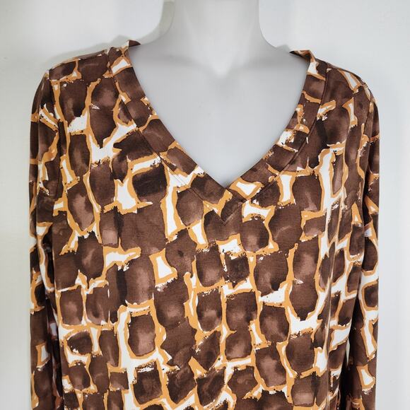 Belle by Kim Gravel Womens TripleLuxe Knit Abstract Giraffe Top Small Java Brown - Picture 4 of 11